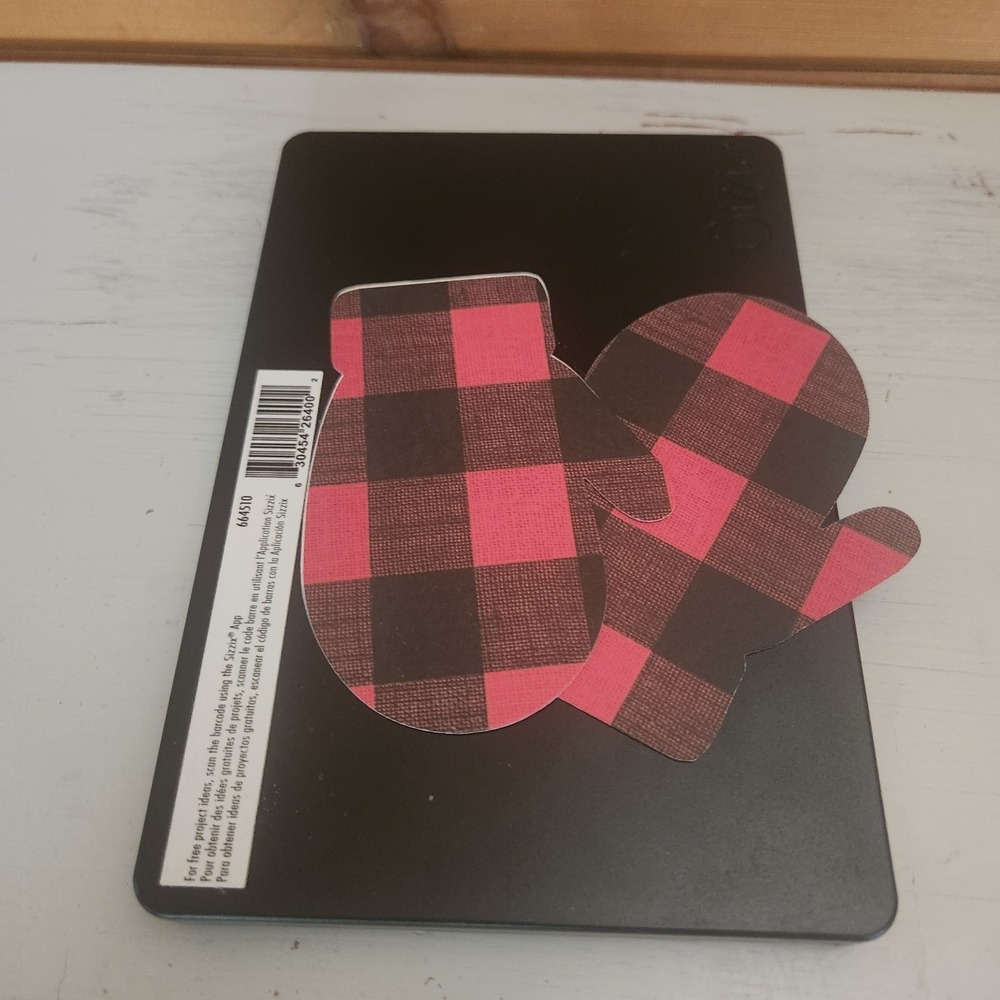 Very Rare HTF Sizzix Scoreboards L Eileen Hull Mittens Gloves Mini Box - Picture 4 of 5
